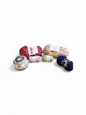 LOT of 6 skeins of yarn: all new! Assorted brands.